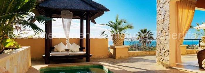 Luxus Ferienhaus Villa Adeje mit Pool, Klimaanlage & WLAN
