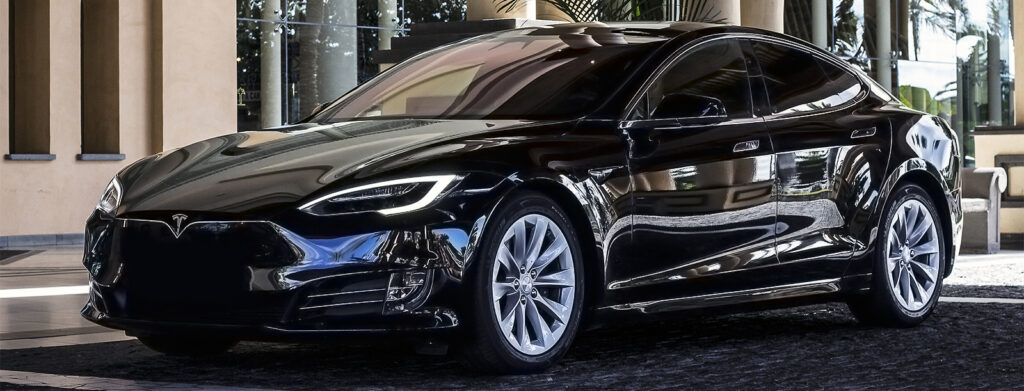Chauffeurservice Teneriffa. Tesla S. Elektro
