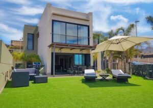 Moderne Villa mit beheizbarem Pool an der Costa Adeje