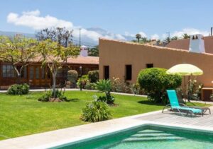 Ferienhaus Strelizia mit Meerblick und beheiztem Pool