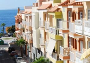 Moderne Ferienwohnung in Playa San Juan – sonnig, strandnah und haustierfreundlich