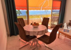 Ferienwohnung mit Meerblick in erster Reihe