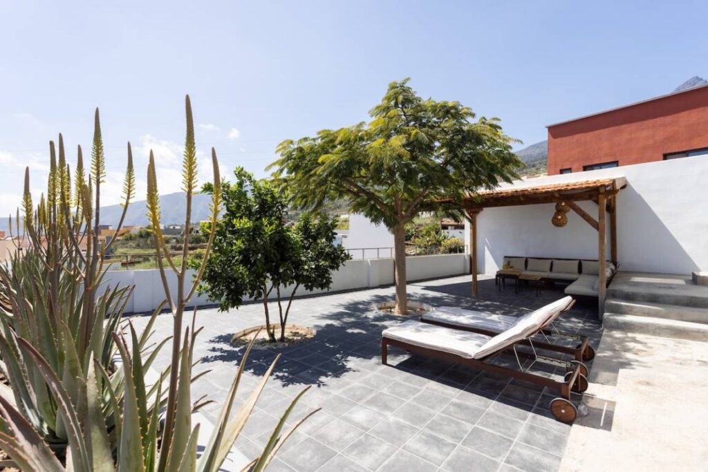 Exklusives Designer-Chalet mit großer Terrasse in Arafo auf Teneriffa